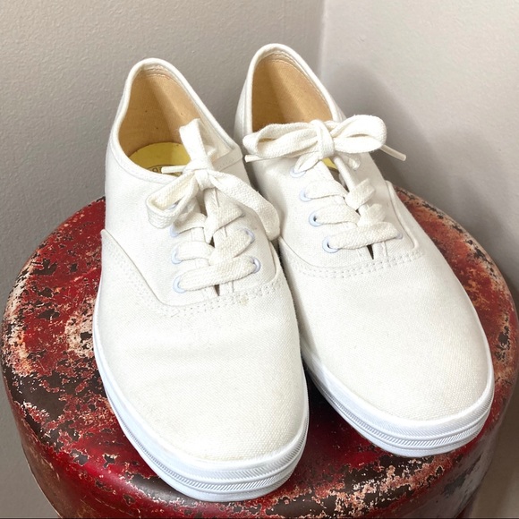 Keds White Lace Comfort Sneakers